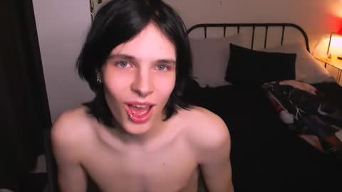 timi_moon online show from October 7, 6:37 pm