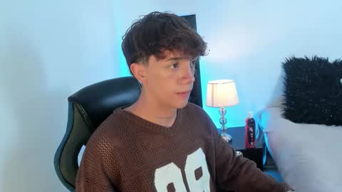 Timothy 21 years old online show from November 10, 8:44 pm