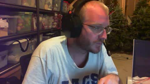 timtimmyyyy online show from September 26, 4:09 am