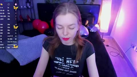 Snapshot of tina_tayllor chatting on February 20, 2:35 pm Tina Tayllor MY SHEDULEMondayTuesdaySaturdaySunday online show from February 20, 2:35 pm