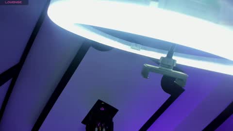 Tina  online show from February 20, 4:47 pm