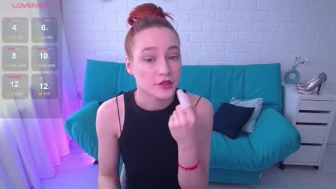 Snapshot of tinacruyze chatting on September 14, 11:33 am Tina online show from September 14, 11:33 am