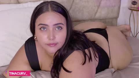 tinacurv online show from September 27, 9:34 pm