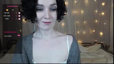 Snapshot of tinawincee chatting on January 12, 7:53 am Tina online show from January 12, 7:53 am