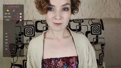 Snapshot of tinawincee chatting on September 19, 5:33 am Tina online show from September 19, 5:33 am