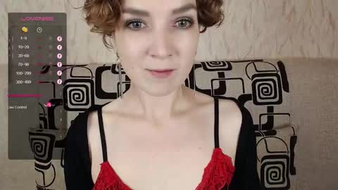Snapshot of tinawincee chatting on September 18, 5:22 am Tina online show from September 18, 5:22 am
