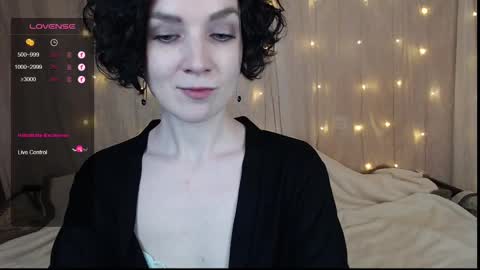 Snapshot of tinawincee chatting on January 4, 7:55 am Tina online show from January 4, 7:55 am