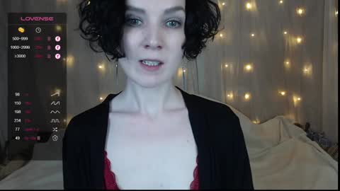 Snapshot of tinawincee chatting on December 26, 7:56 am Tina online show from December 26, 7:56 am
