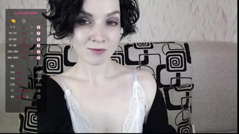 Snapshot of tinawincee chatting on February 26, 9:01 am Tina online show from February 26, 9:01 am