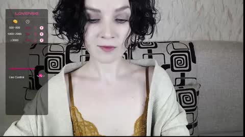 Snapshot of tinawincee chatting on February 12, 5:37 am Tina online show from February 12, 5:37 am