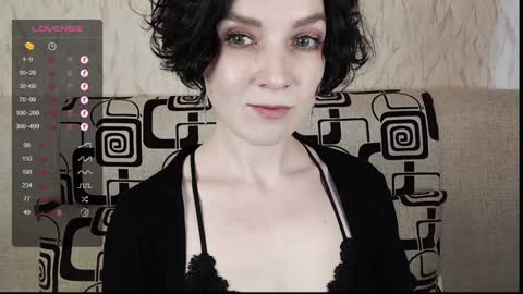 Snapshot of tinawincee chatting on March 12, 9:44 am Tina online show from March 12, 9:44 am