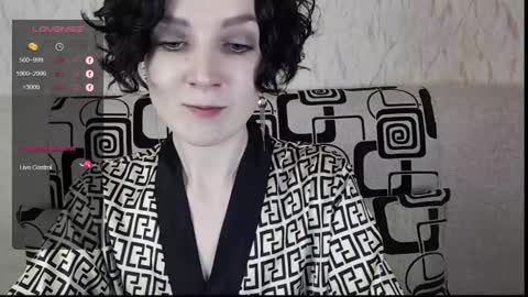 Snapshot of tinawincee chatting on March 9, 9:46 am Tina online show from March 9, 9:46 am