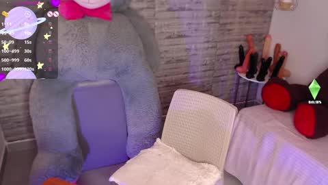 Tinna Goddess online show from May 14, 4:27 pm