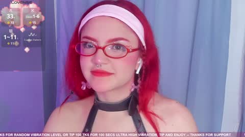 Snapshot of tiny__emmy chatting on January 23, 6:14 pm Emmy blue berry1 online show from January 23, 6:14 pm