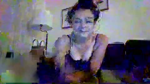 Snapshot of tinyassbossymilf chatting on March 4, 8:13 am tinyassbossymilf online show from March 4, 8:13 am