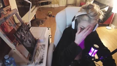 stage Kylie Sinner  brand CLITBAIT online show from February 18, 6:37 am