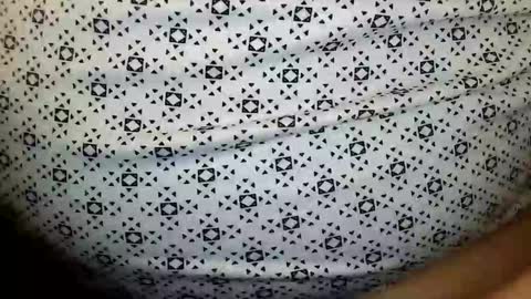 tinypecker6 online show from April 15, 7:58 pm