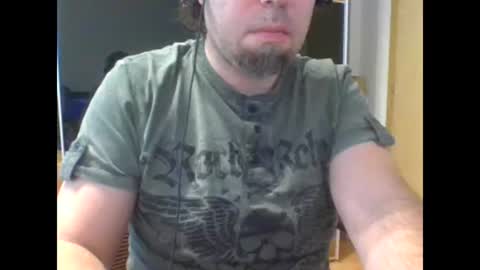 Snapshot of tirolerboy27 chatting on January 21, 12:07 pm Tirolerboy27 online show from January 21, 12:07 pm