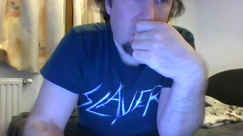 Snapshot of tirolerboy27 chatting on December 1, 6:32 pm Tirolerboy27 online show from December 1, 6:32 pm