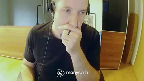 Snapshot of tirolerboy27 chatting on October 9, 12:32 pm Tirolerboy27 online show from October 9, 12:32 pm