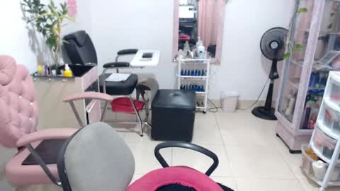 DIVA online show from April 18, 7:07 pm