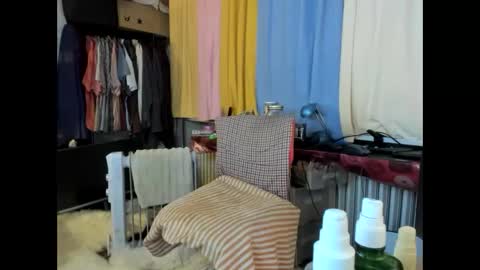 Snapshot of tittkiss chatting on February 25, 7:31 am liebe es mich nackt vor der cam zu zeigen online show from February 25, 7:31 am