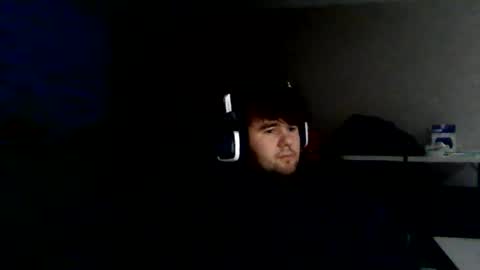 tizzledude online show from July 25, 4:54 am