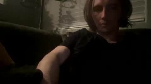 tlayne410 online show from May 24, 8:43 am