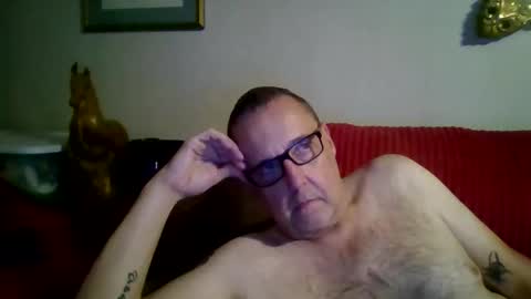 Vols online show from April 12, 4:05 am