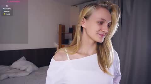 Mary online show from November 10, 6:38 am