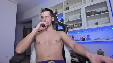 Todd online show from January 19, 1:43 am