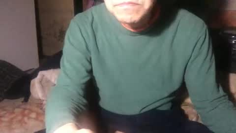 small man online show from December 21, 8:26 pm