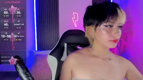  Halsey  Sofii  online show from July 17, 11:28 pm