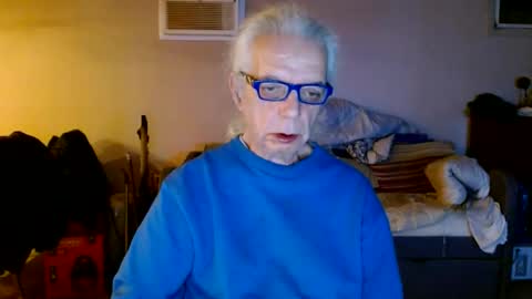 tom112292014 online show from February 2, 3:54 am