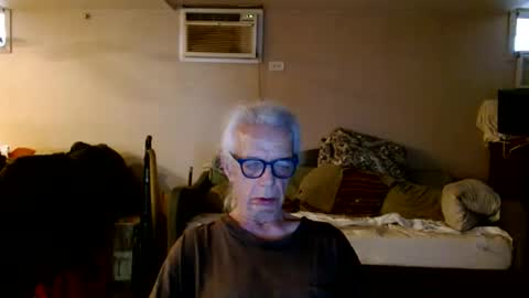 tom112292014 online show from June 7, 6:46 pm