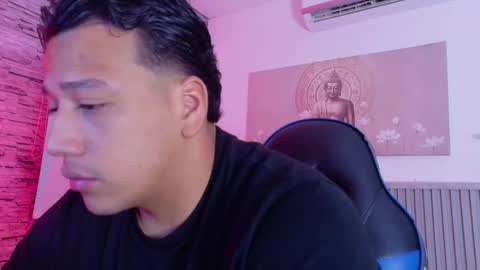 Tom muscle1 online show from March 19, 12:10 pm