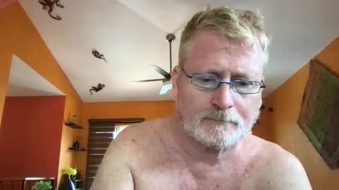 Hola online show from September 25, 6:37 pm