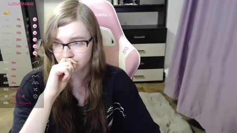 tomato_tease online show from December 1, 2:04 pm