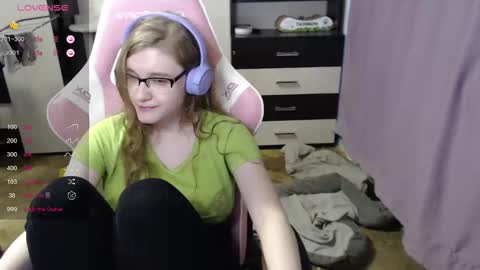 tomato_tease online show from October 10, 5:13 am