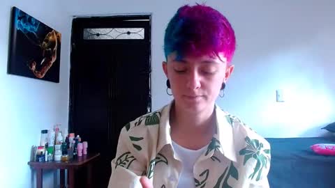 Blue online show from May 22, 7:42 pm