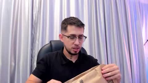tommas_johnson online show from June 11, 12:14 pm
