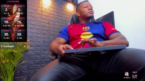 Tom Mike online show from December 13, 10:38 pm