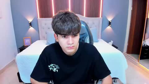 Tommy  online show from September 28, 3:15 am