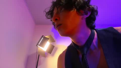 TOMMY BELLINE online show from October 11, 3:33 am