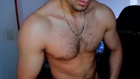 Twitter BreddTommy IG tommy bredd online show from October 15, 6:42 pm