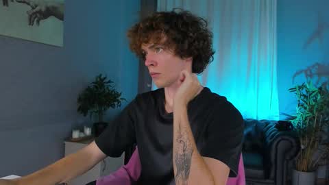 Tommy online show from October 17, 3:16 pm