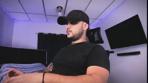 tommy_sccott online show from February 23, 12:02 am