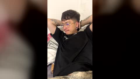 Dirty Tommy online show from February 28, 5:11 am