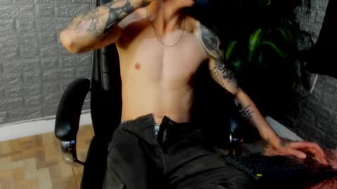 Tommy Slater online show from March 18, 11:43 pm