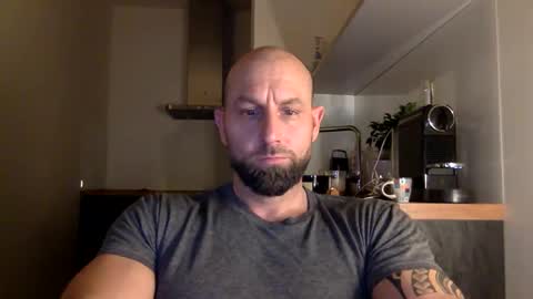 Thomas Fit online show from February 20, 8:14 pm